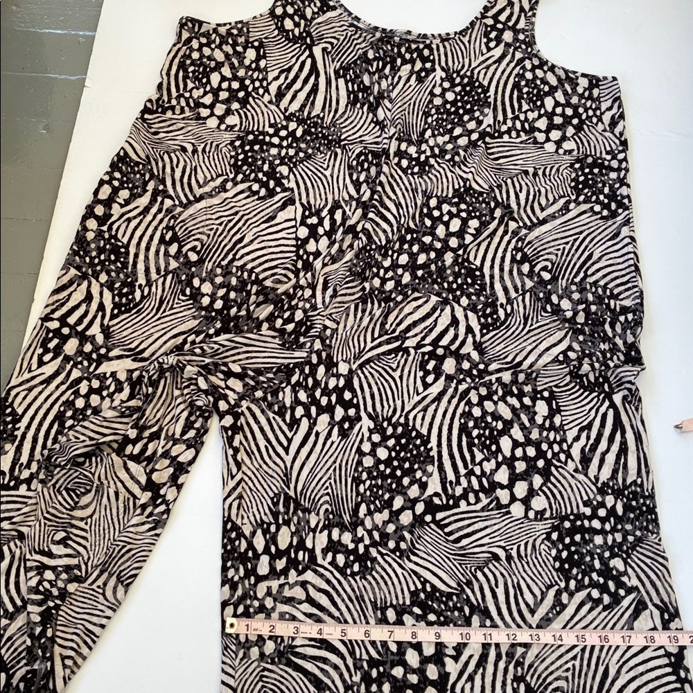 Attitudes by Renee Black and Cream Patterned Wide Leg Sleeveless Jumper 3XP - Picture 15 of 15